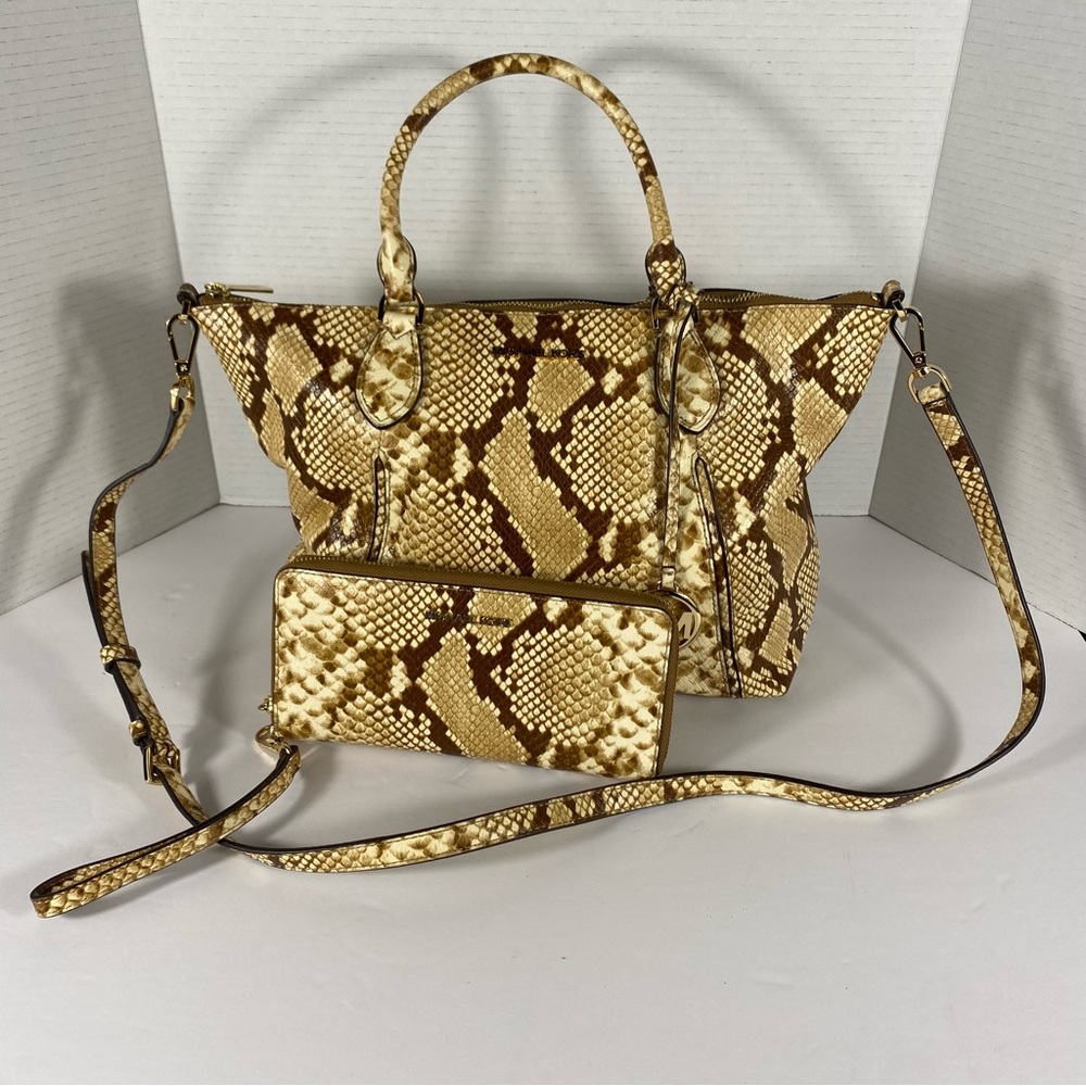Michael Kors Riley Beige Python Embossed Leather Shoulder Tote Bag W Wallet EUC